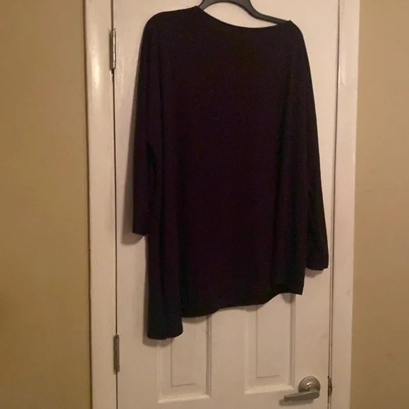 Black asymmetrical shirt - Picture 2 of 5